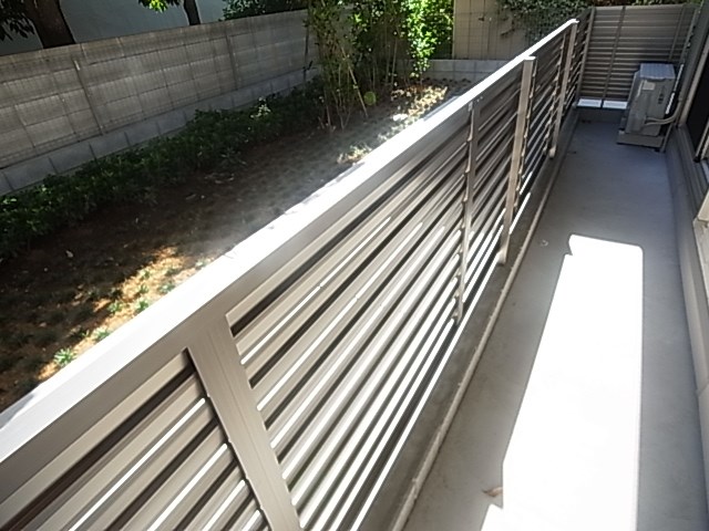 ファミユC ベランダ