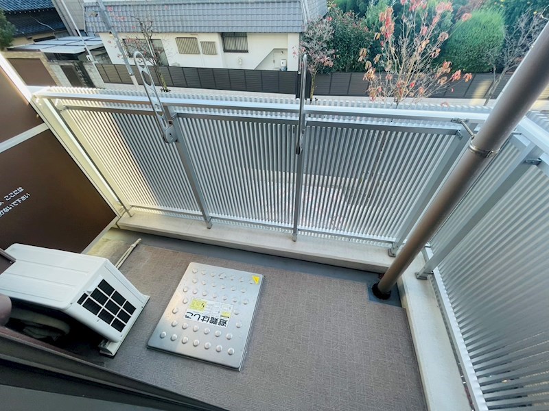 DEAR Court 幸  ベランダ