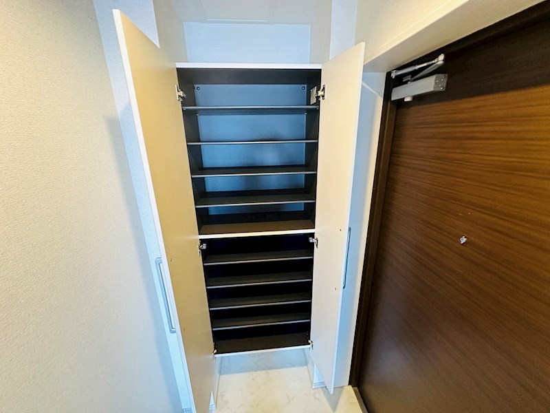 アビタ・ヴァン その他13