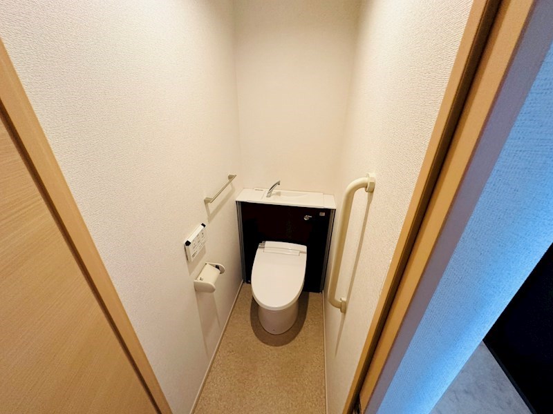 アビタ・ヴァン その他1