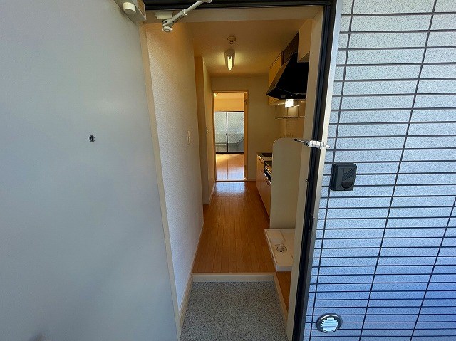 フォレストパークＢ 玄関