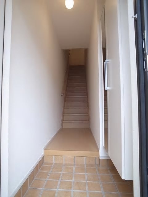 カーサ　アリエッタ 玄関