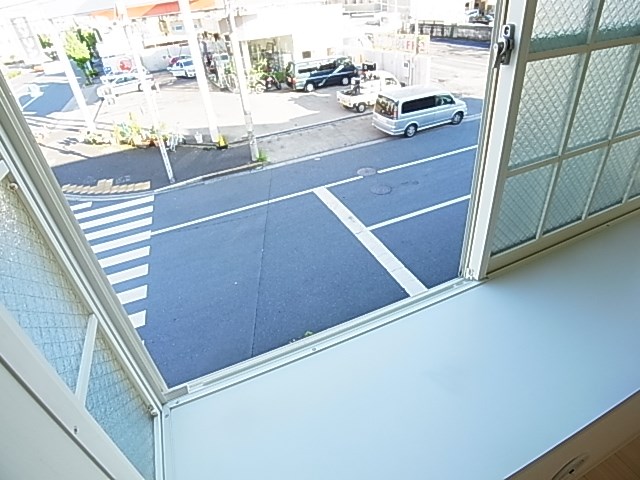 オーネスト六町１ ベランダ