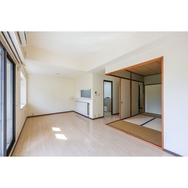 流山ニューシティ・ステージ弐壱パークサイドコート  リビング