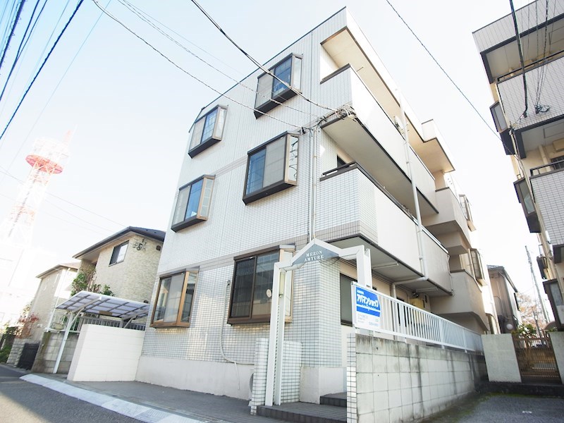 メゾン　アミューレ 302号室 外観