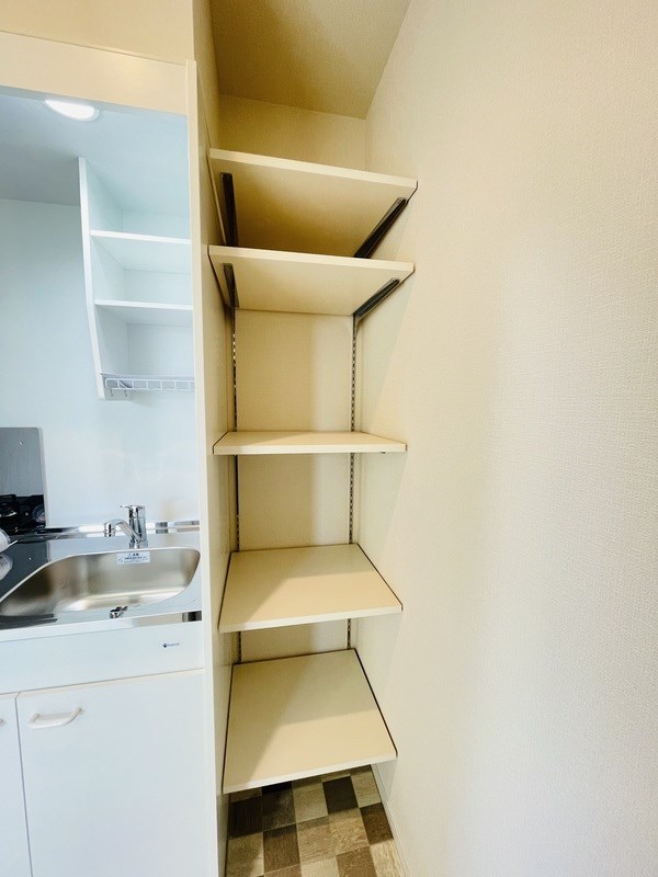 ノーブル四ツ木 玄関