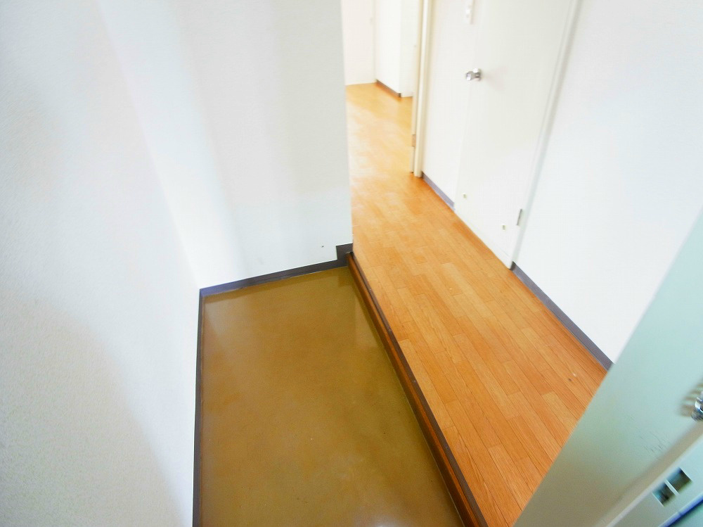 メゾン・ラポームⅠ 玄関