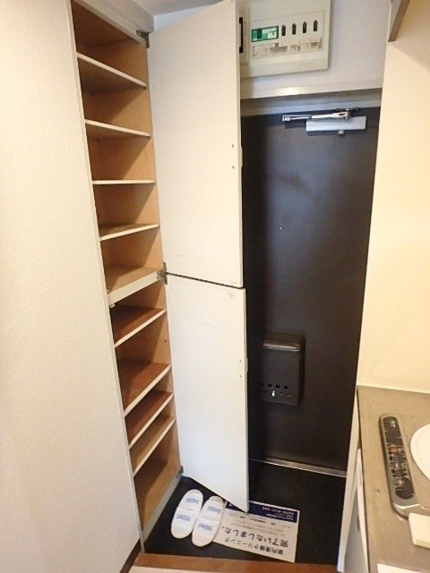 ジュネパレス柏第25 玄関