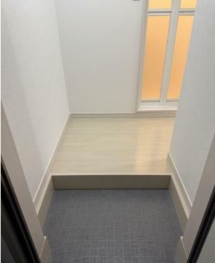 ラフィネ竹の塚 玄関