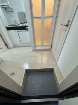 ラフィネ竹の塚 玄関