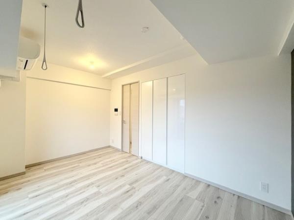 COCO-CHILL KAMEARI ベッドルーム