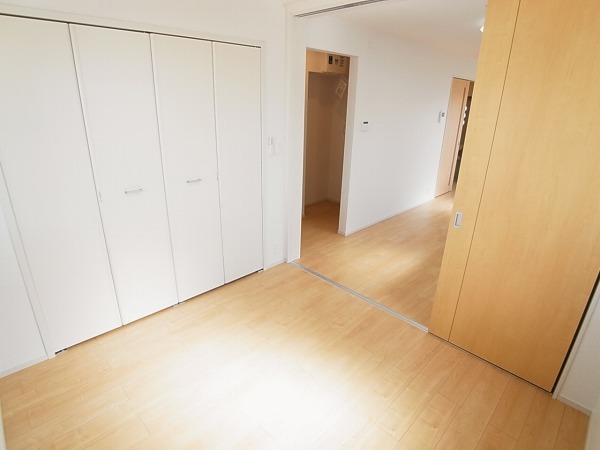 ブルックヒルズⅢ ベッドルーム