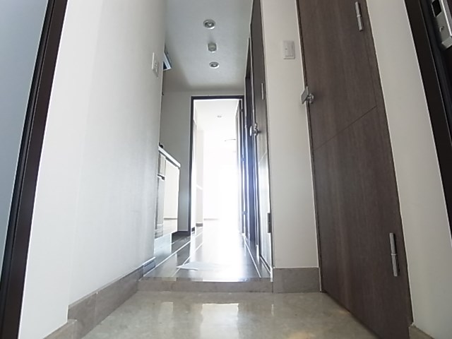 ベルシード綾瀬駅前  玄関