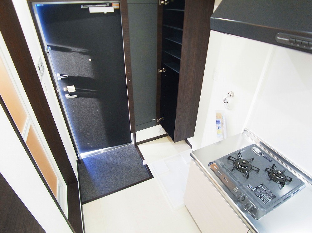 フォレノワール 玄関