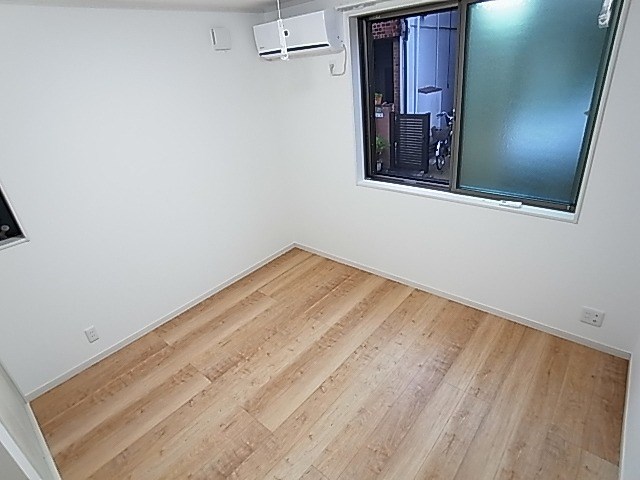 グランドール足立 ベッドルーム