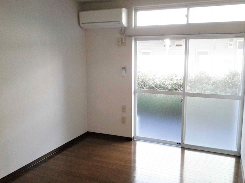 ポワール弐番館 リビング