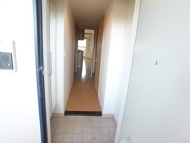 ミニヨンマリアージュ 玄関