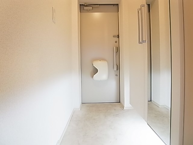 ポンドール 玄関