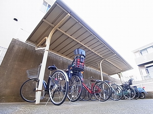 ロイヤルタウン泉C その他外観2