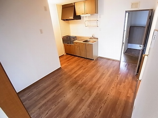 ロイヤルタウン泉C その他12