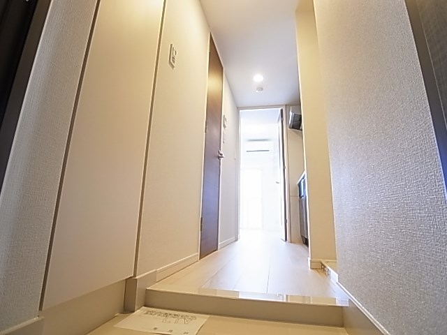 リヴシティ綾瀬ＷＥＳＴ 玄関