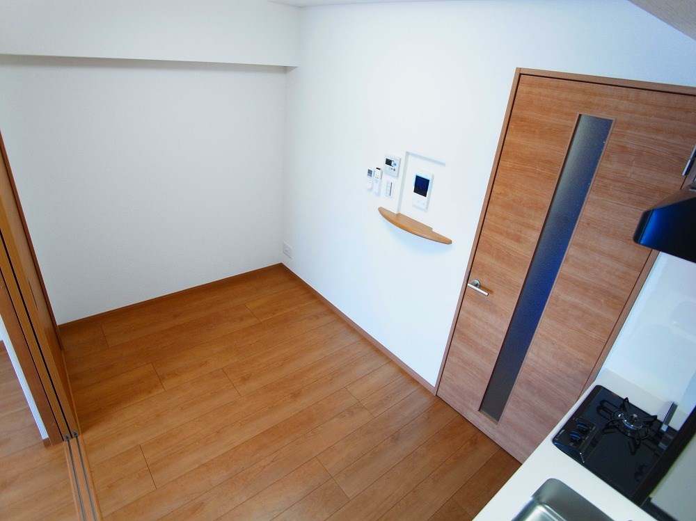 ペアパレス六町2号館  その他8