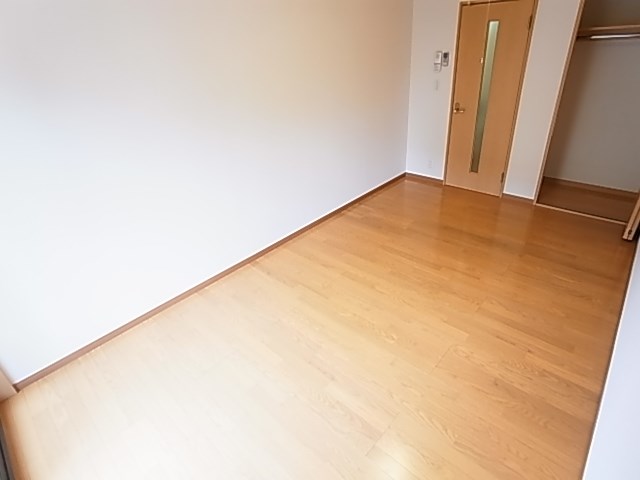 ルネス・K ベッドルーム