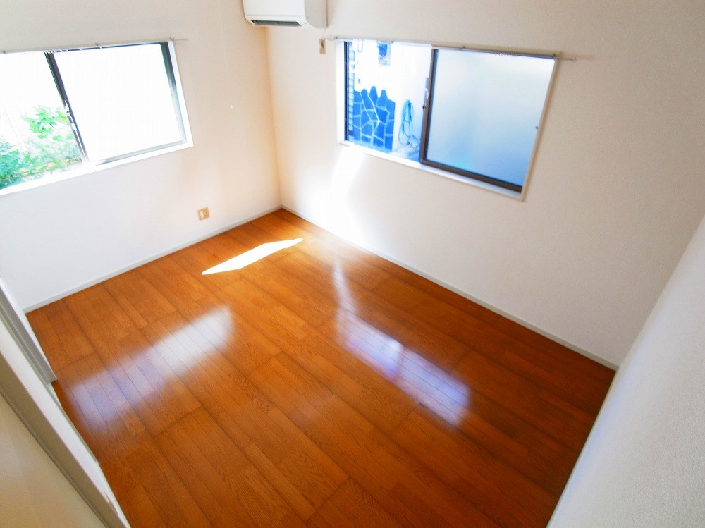 コーポ・カネマツ ベッドルーム