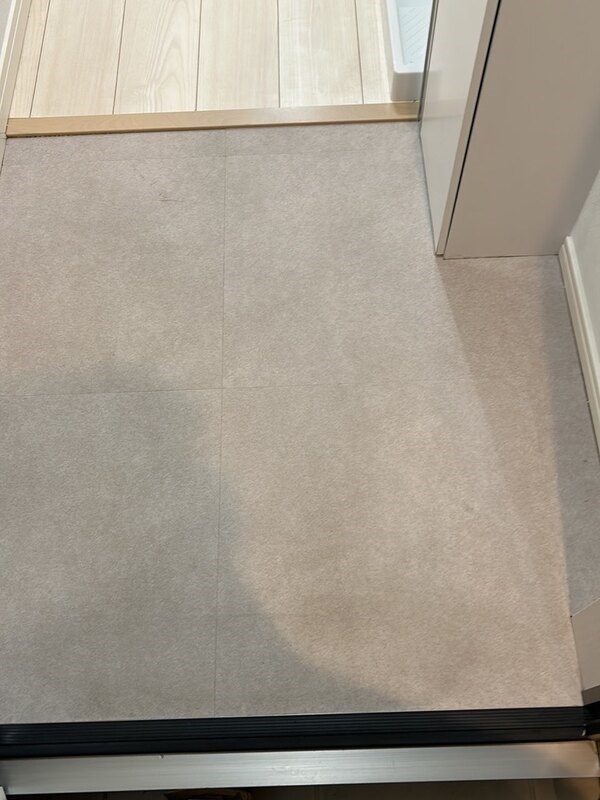 メゾン・ド・ソレイユ 玄関