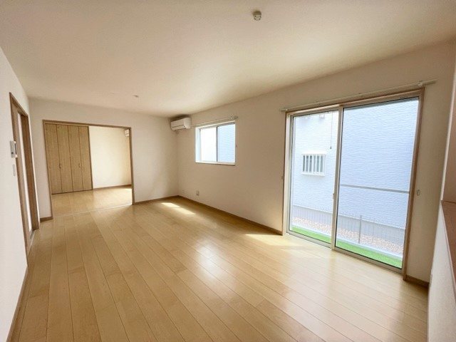 Ｓｕｍａｉ－ｔｏ野田市清水０１ リビング