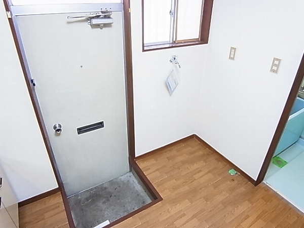 ＡＬＢＡ柏 玄関