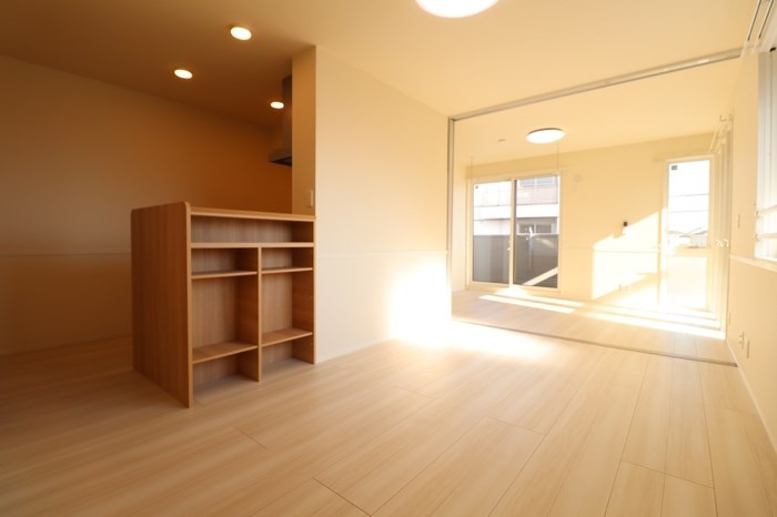 アムール リビング