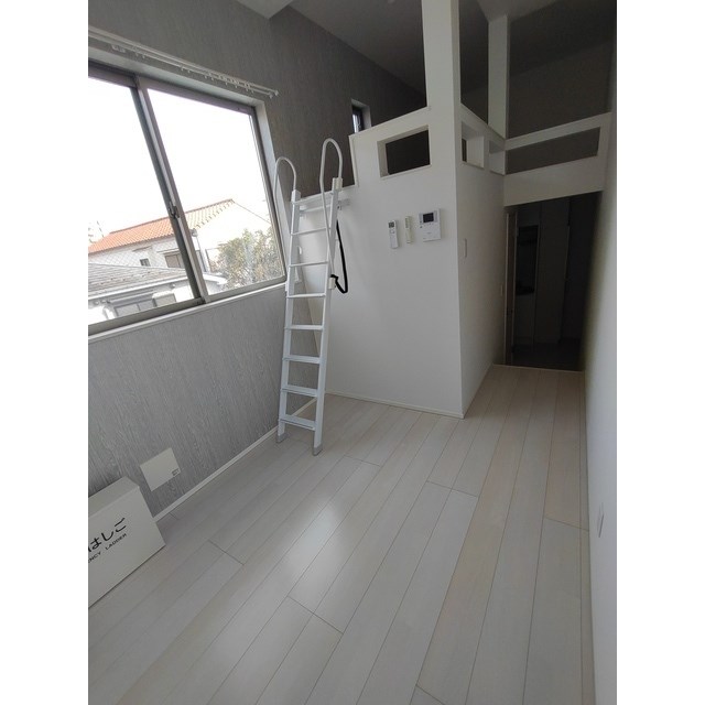 フィオーレ梅島 リビング