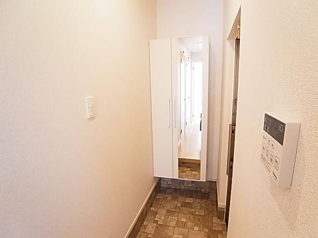 エルヴィータ 玄関