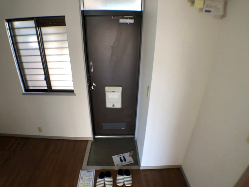 メゾンヤマリ 玄関