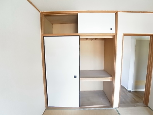 ドミール・イナガキ その他3