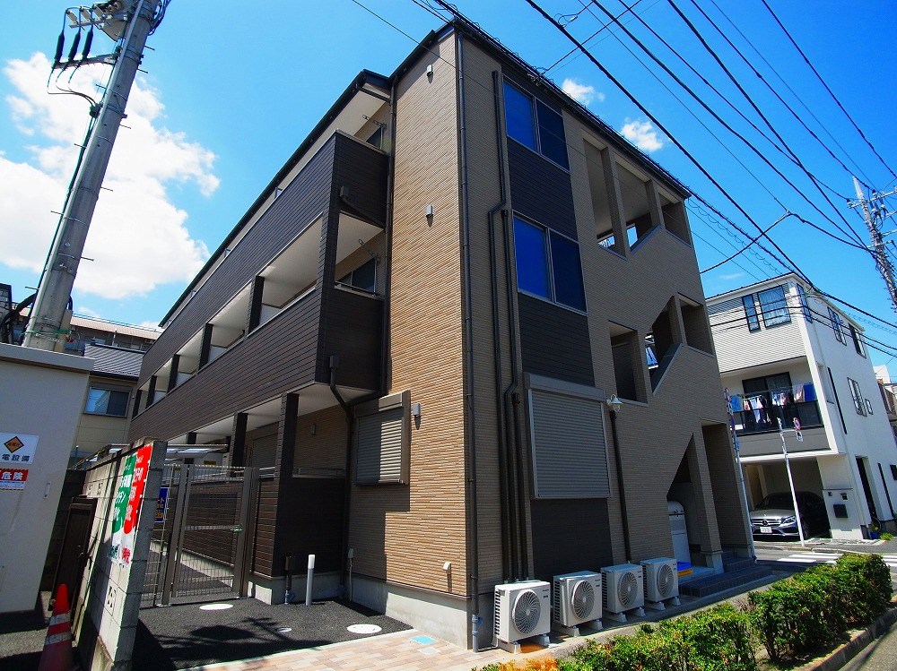 グランドール北綾瀬 外観写真