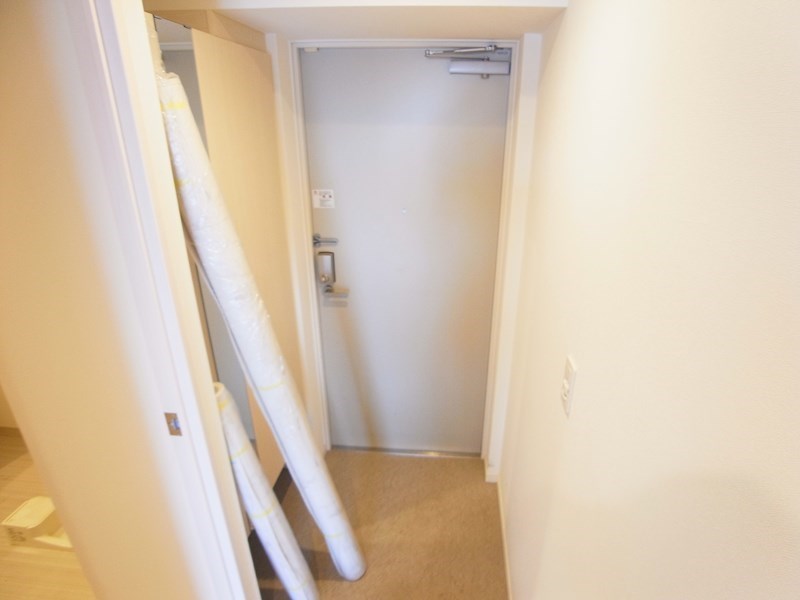 アヴェニール柏の葉 玄関