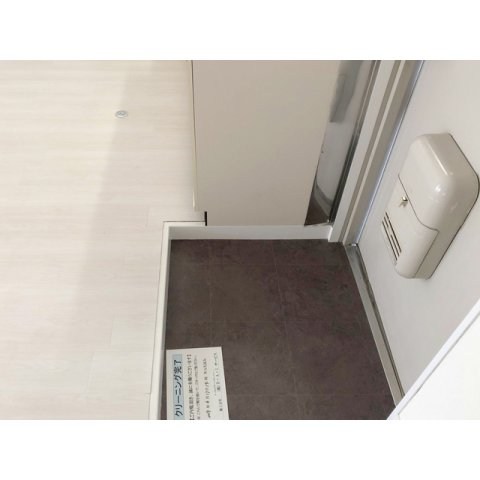 メゾンハヤシミズ  玄関