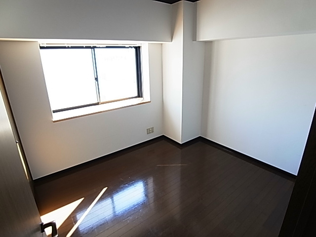 INSURANCE　BLDG.Ⅲ ベッドルーム