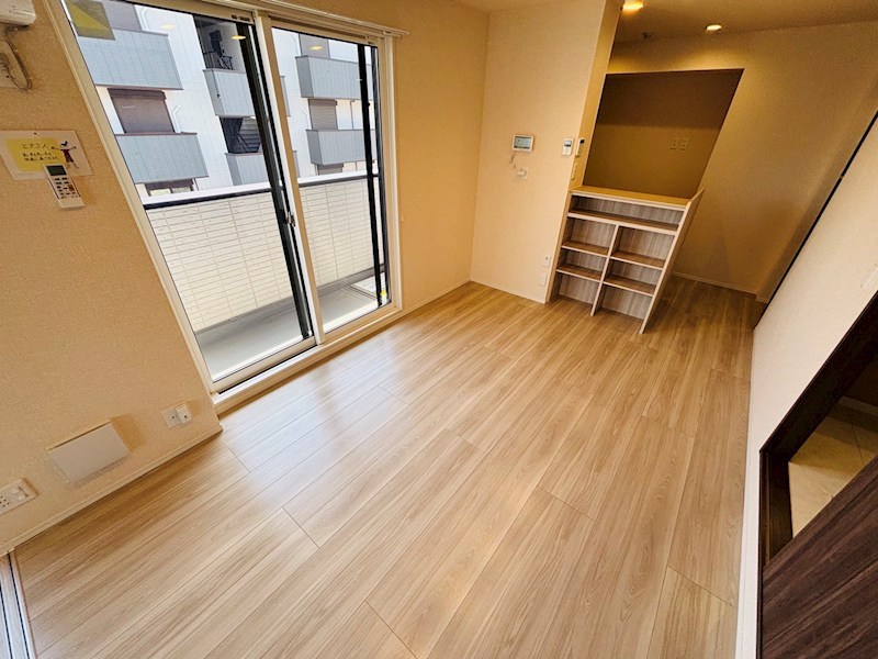 フライハイト リビング