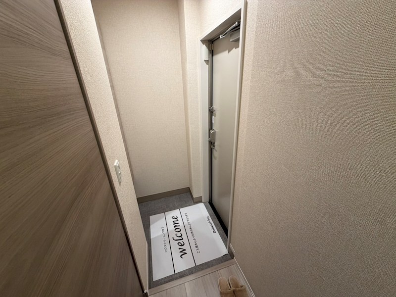 プラヴール 玄関