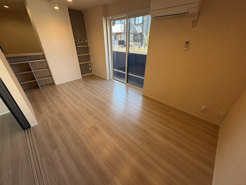 プラヴール リビング