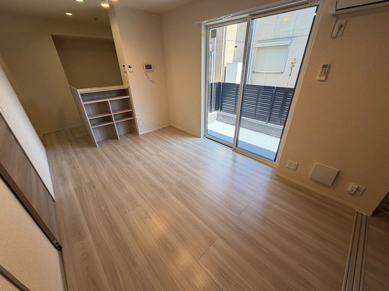 プラヴール リビング