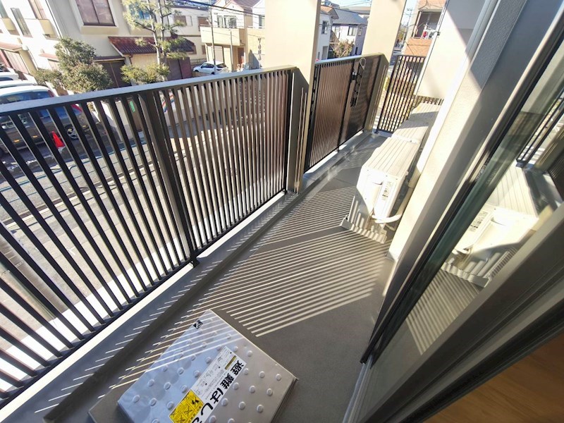 ロイジェント西新井 ベランダ