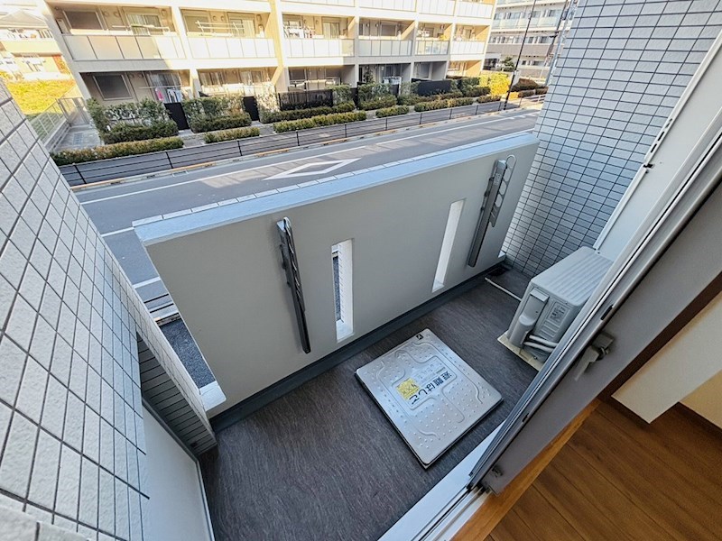 ペアパレス六町環七北通り ベランダ