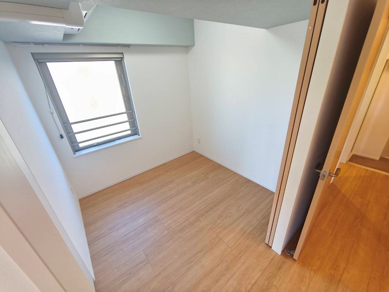 ロイジェント西新井 ベッドルーム