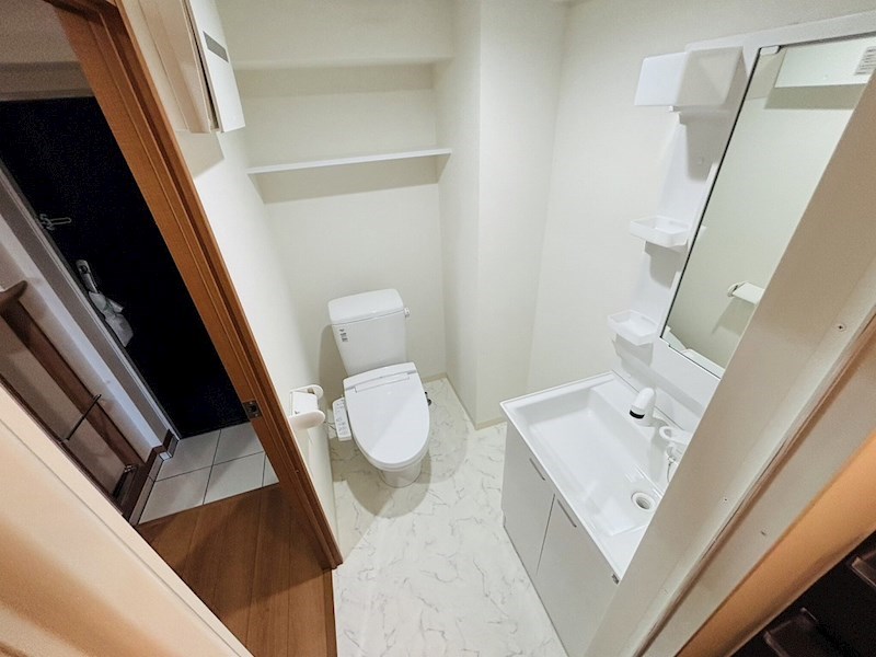 ペアパレス六町環七北通り その他9