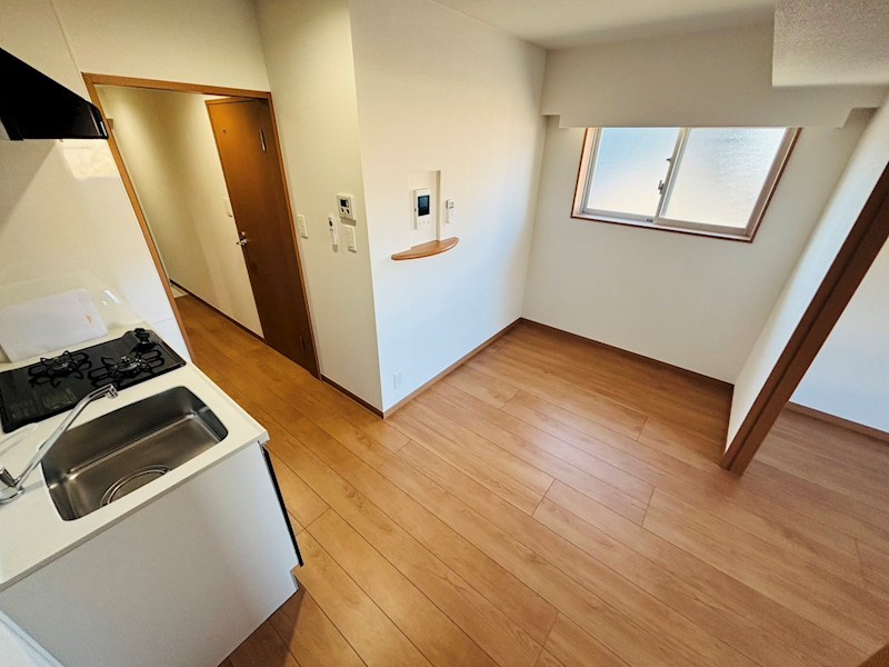 ペアパレス六町環七北通り その他9