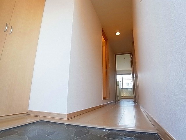 カーサニコル 玄関